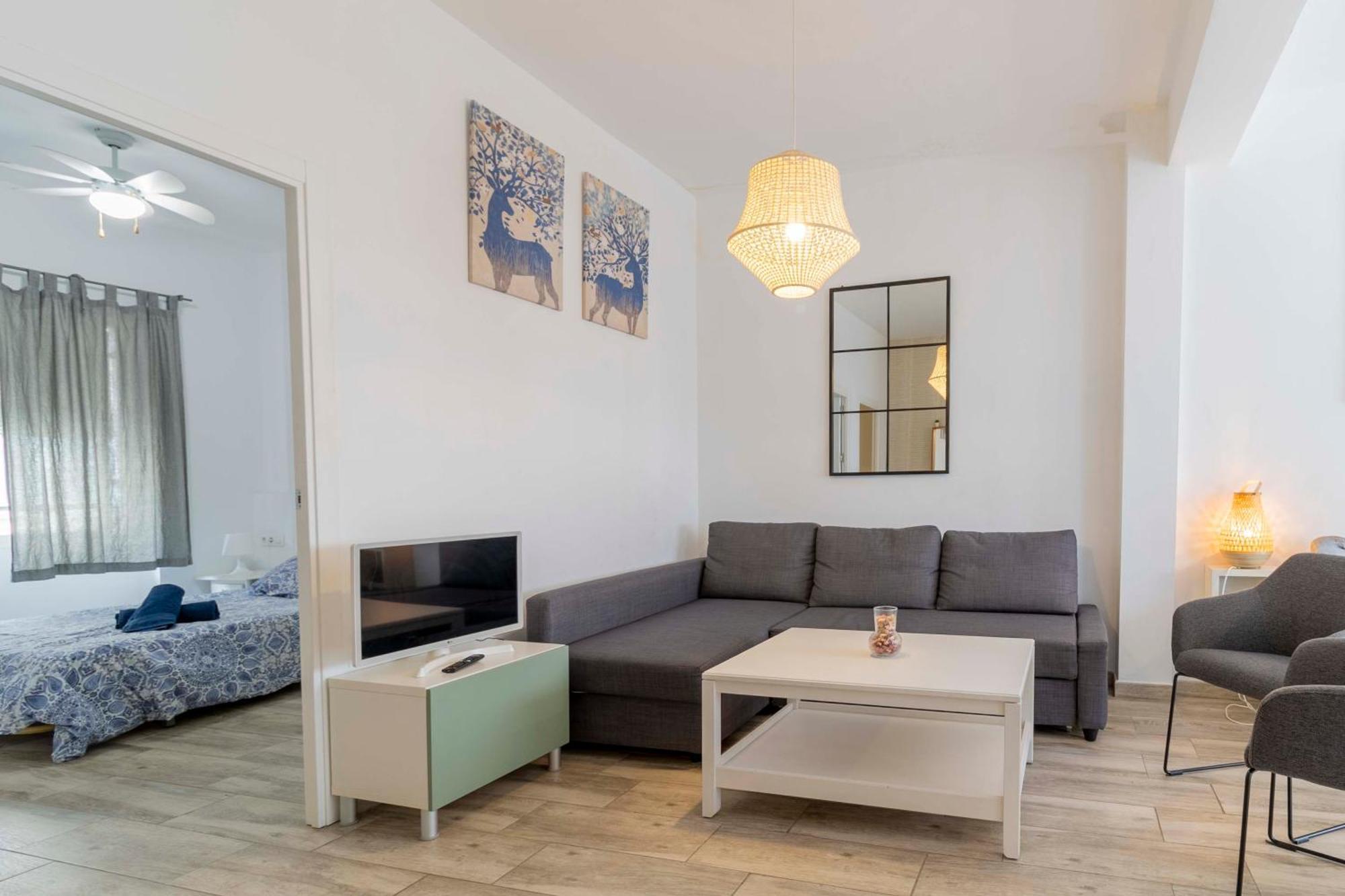 Apartamentos Los Remedios Seville Exterior photo